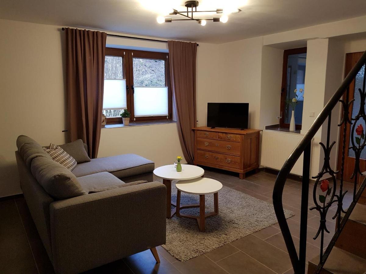Ferienwohnung Im Brohlbachtal Kaifenheim エクステリア 写真
